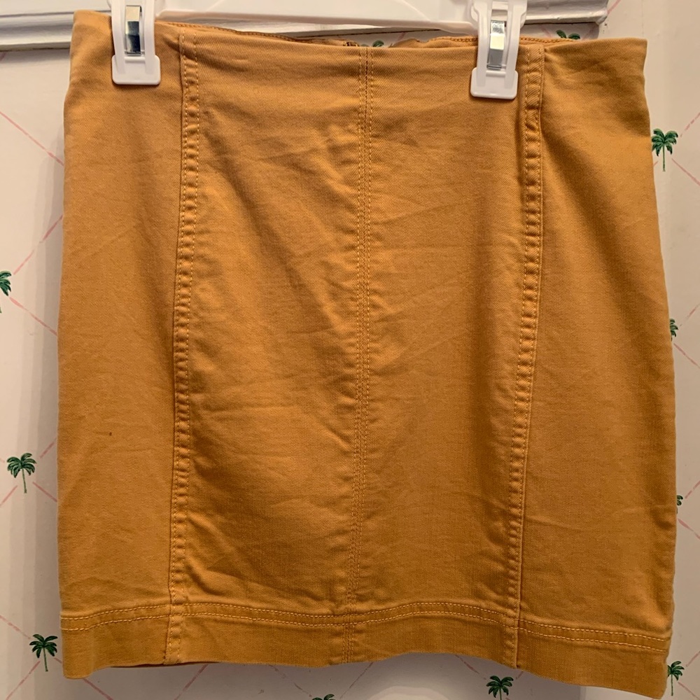 Yellow skirt